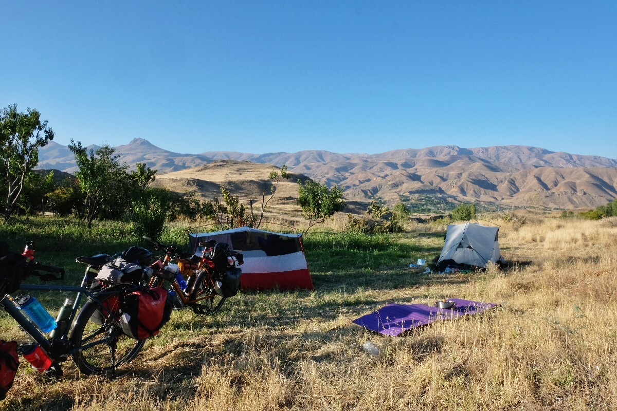 ARMENIEN - IM LAND DER BERGE